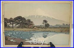 First Light of the Sun Hiroshi Yoshida Japanese Woodblock Print Mt Fuji Signed
