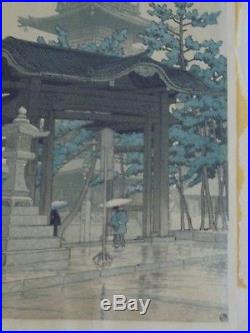 Original Japanese Woodblock Print c. 1937 by Hasui Zentsuji Temple in Rain